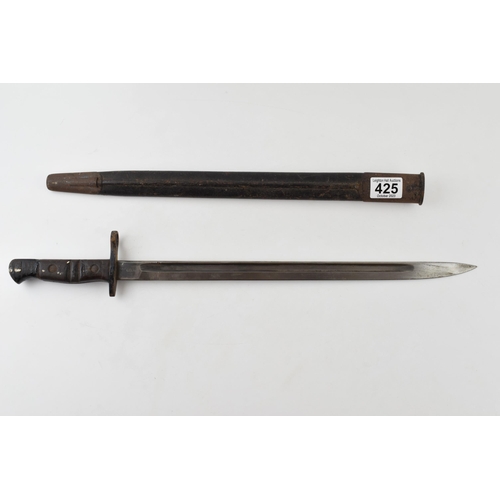 425 - WWI Remmington 1913 pattern 10 16 bayonet. Length 58cm.