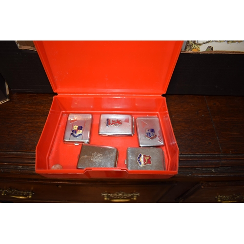 428 - A mixed collection of items to include a quantity of vesta cases with enamel shields (5), vintage li... 