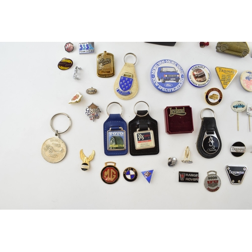 471 - A good quantity of automobilia items to include car badges, keyring, pin badges, AA keys, (small tra... 