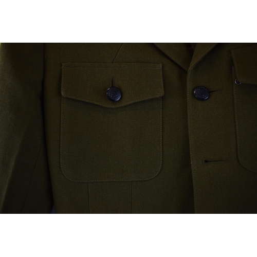 542 - Vintage military army uniform dress jacket, Royal Irish Rangers. Size 182/92/76.