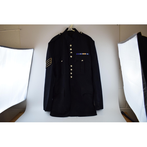 546 - Vintage military men's jacket. No.1 dress Irish Guards. H Edgard & Sons Ltd. Size 29.