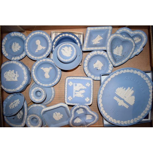 216B - Wedgwood Jasperware to include plates, trinkets, pin dishes, candlesticks and others in blue, circa ... 