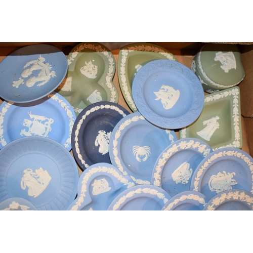 216D - Wedgwood Jasperware to include vases, trinkets, pin dishes, candlesticks and others in blue, green a... 