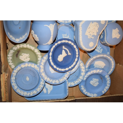 216D - Wedgwood Jasperware to include vases, trinkets, pin dishes, candlesticks and others in blue, green a... 