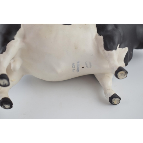 95J - Beswick matt Friesian Bull 1439A.