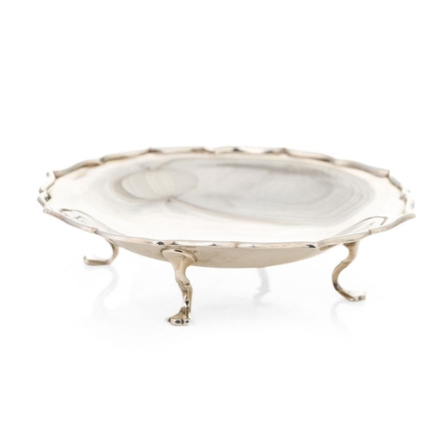 113 - Hallmarked silver dish with shaped edge, Sheffield 1921, HW, 60.5 grams.