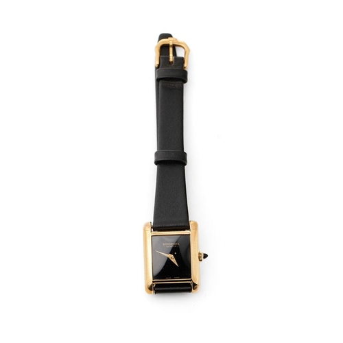 158 - Ladies vintage Raymond Weil Geneve wrist watch comprising a rectangular black dial, case approx 21mm... 