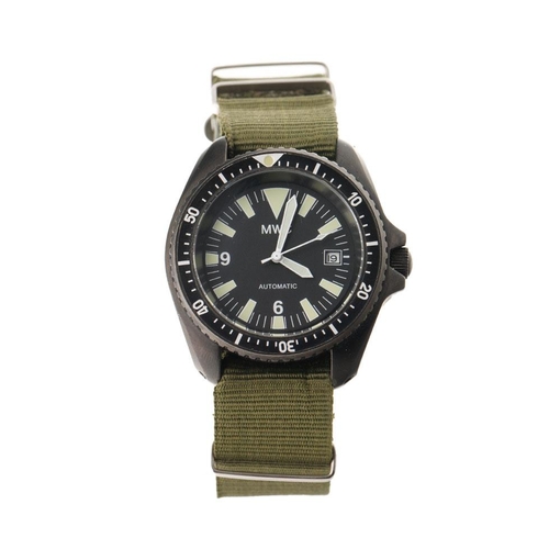 185 - MWC MIL DIVER Automatic date military style watch on green Nato style strap. Rotational bezel with l... 