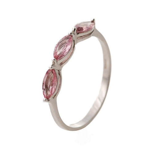 200 - 18ct white gold ladies ring set with padparadscha sapphires, size O, 1.5 grams.