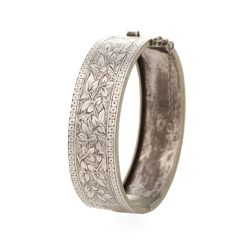 226 - Wide silver bangle, 18.3 grams, no hallmarks.