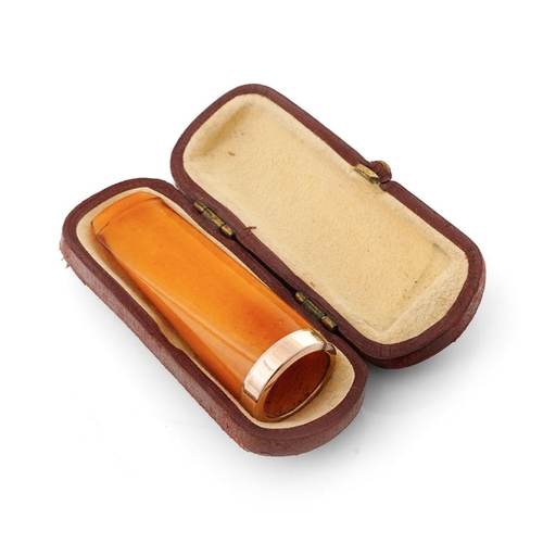 359 - Cased amber cigar holder with 9ct gold band, 5.5cm long.