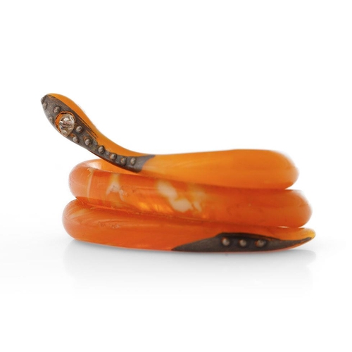 362 - Silver and amber snake scarf clip, 4.7 grams.