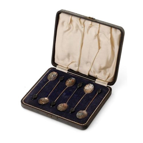 76 - Cased set of silver coffee spoons with coffee bean finials, 28.4 grams, Birmingham 1926.