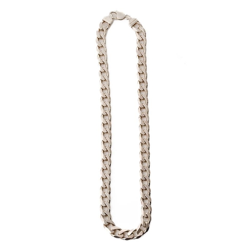 89 - Boxed silver curb link chain with lobster claw clasp marked 925 Italy. Length 51cm / 20