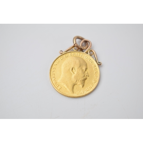 10 - Half gold sovereign pendant 1907. Gold scroll top mount & ring, weight 4.53g