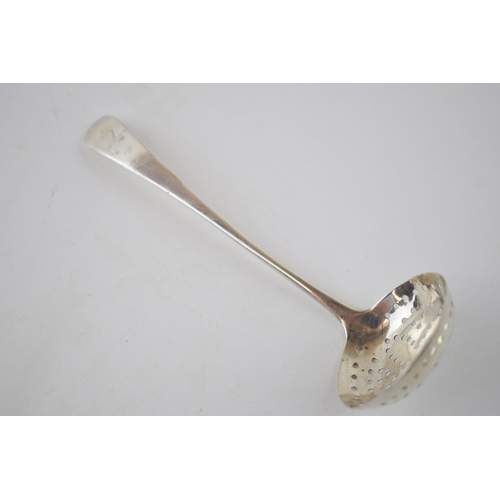 125 - Silver sugar sifter ladle, London 1795, Thomas Whipham, 16.4 grams.