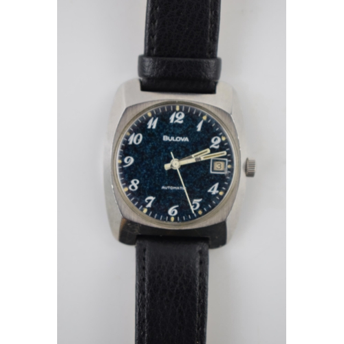 159 - Gentleman's vintage Bulova automatic date wrist watch, comprising a round black dial. Stainless stee... 