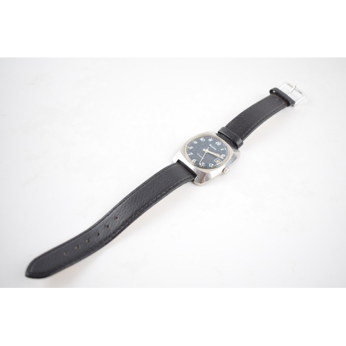 159 - Gentleman's vintage Bulova automatic date wrist watch, comprising a round black dial. Stainless stee... 