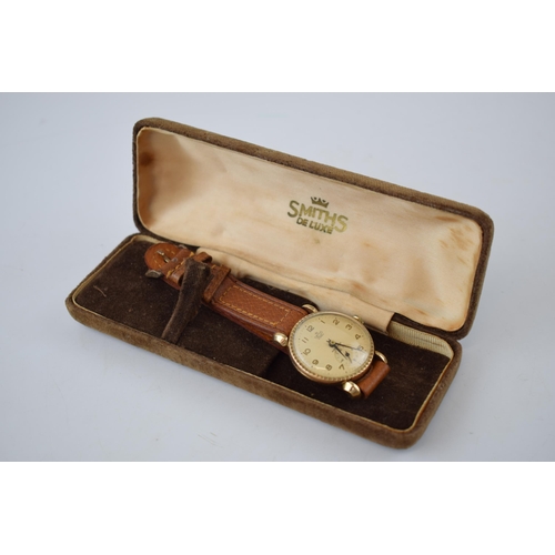 184 - Boxed gentleman's vintage 9ct gold Smith's De Luxe wrist watch, rare floating wide lugs and honeycom... 