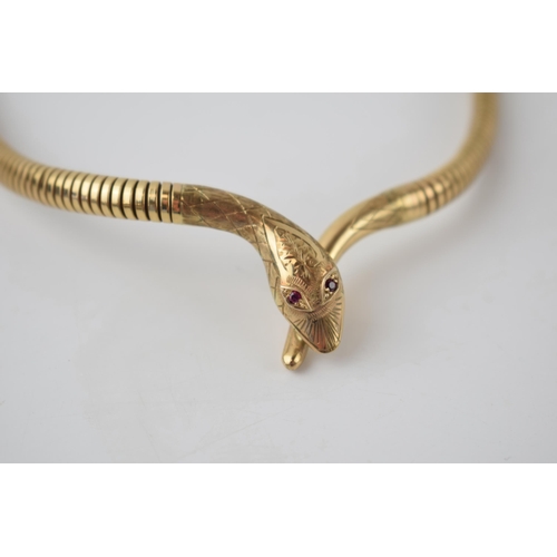 273 - 9ct gold expanding snake head necklet, fully hallmarked for Birmingham 1977, makers Cropp & Farr, we... 