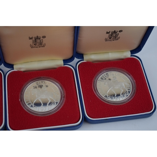 29 - x4 1977 Royal Mint Silver Jubilee Crowns proof coins (Dia 38.61mm, weight 28.276g. together with a 1... 