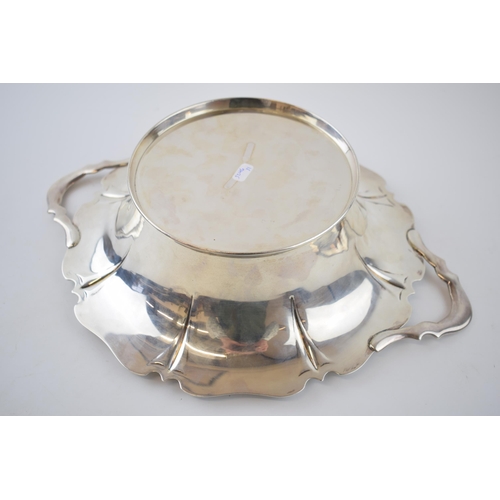 84 - Hallmarked silver table centrepiece / two handled bowl, with shaped edge, 769.2 grams / 24.73 oz, 35... 