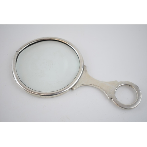 96 - Silver magnifying glass, Deakin & Francis, Birmingham 1927, 21cm long.