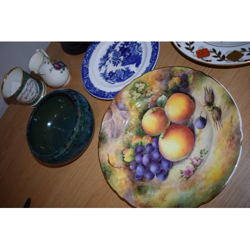 131A - Mixed ceramics to include a Budd fruit scene plate, a stoneware studio bowl in green glaze, a Pavlov... 