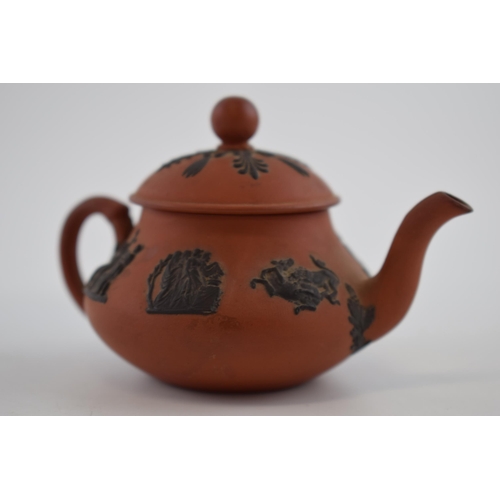 132G - Wedgwood Rosso Antico 19th century teapot (af).