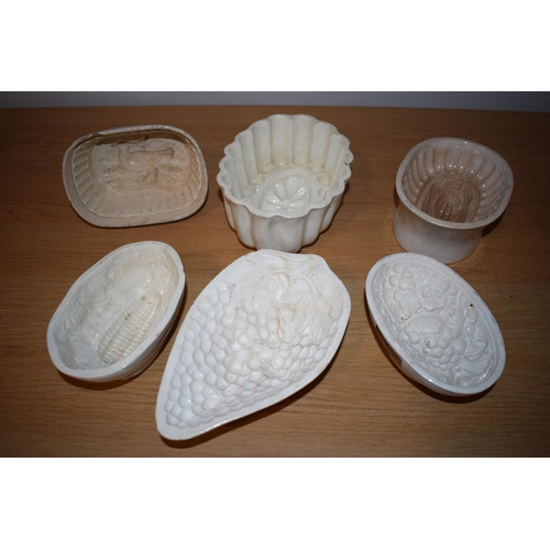 132J - A collection of early to mid 19th century creamware jelly moulds to include makes such as Wedgwood, ... 