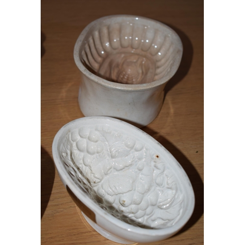 132J - A collection of early to mid 19th century creamware jelly moulds to include makes such as Wedgwood, ... 