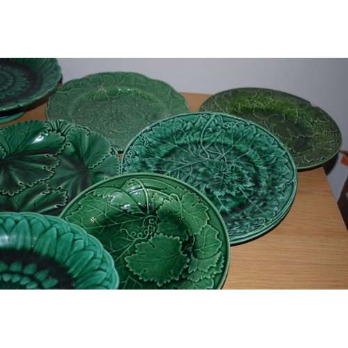 132K - A large collection of 19th century green glaze pottery to include Wedgwood and dishes with shells, f... 