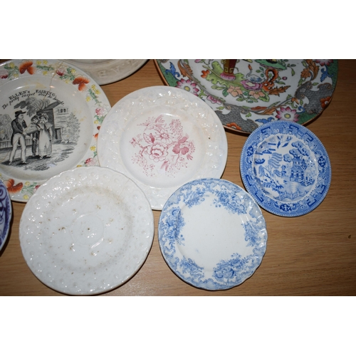 132N - A collection of 6 Masons Ironstone plates with floral design together with a collection of childs pl... 