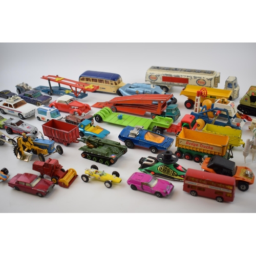 459 - A collection of vintage die cast model toy collectables to include Matchbox, Dinky, Lesney, Corgi an... 