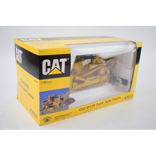 462 - Boxed CAT D11R Track-Type Tracto, 1:50 scale model, 1999.