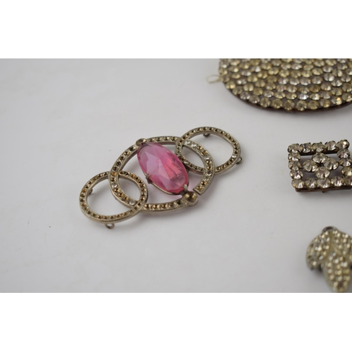 203 - A collection of antique and vintage costume jewellery pieces, to include 9 Victorian and early 20th ... 