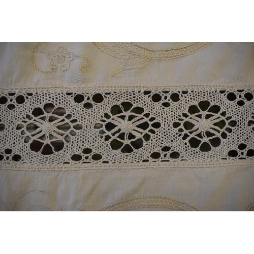 329 - 19th century hand embroidered table / bed runner in white linen with hand macrame lace to boarder. I... 