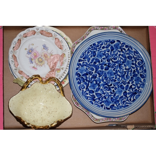 133 - A mixed tray of ceramics to include Meissen style base, pierced plates, dinner ware, possibly Newhal... 