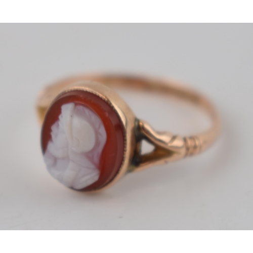 179 - 9ct rose gold cameo ring with centurion profile, 2.3 grams, size R.