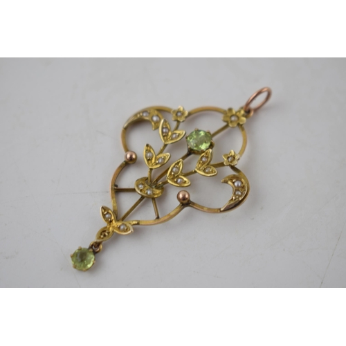 180 - 9ct gold Edwardian pendant set with peridot and pearls, 2.3 grams, 4.5cm long.