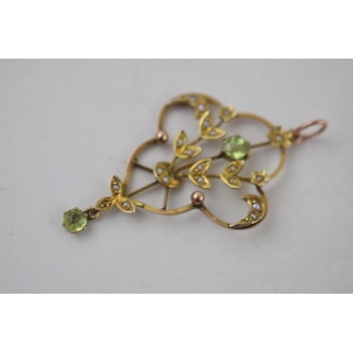 180 - 9ct gold Edwardian pendant set with peridot and pearls, 2.3 grams, 4.5cm long.