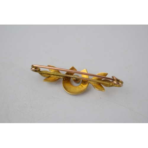 183 - Yellow metal (tests as 9ct gold) bar brooch set with turqoise and pearls, 2.9 grams.