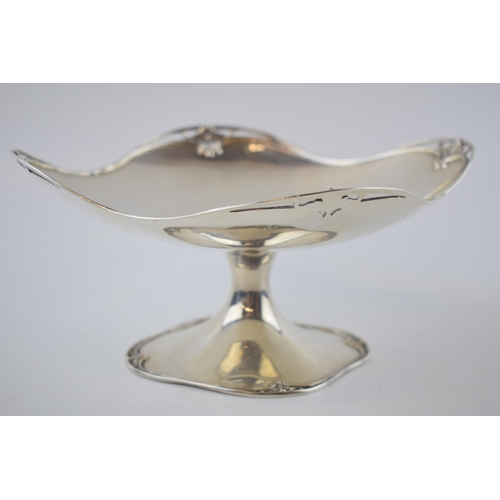 243 - Hallmarked silver pedestal bowl with Art Nouveau style decoration, London 1926, 251.1 grams.