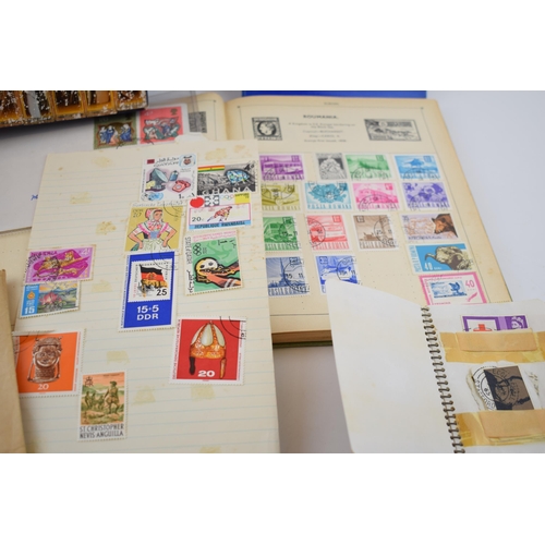 260 - A collection of stamps to include world stamps in Mercury Stamp Album. Of note Penny Lilac and 1/2 P... 