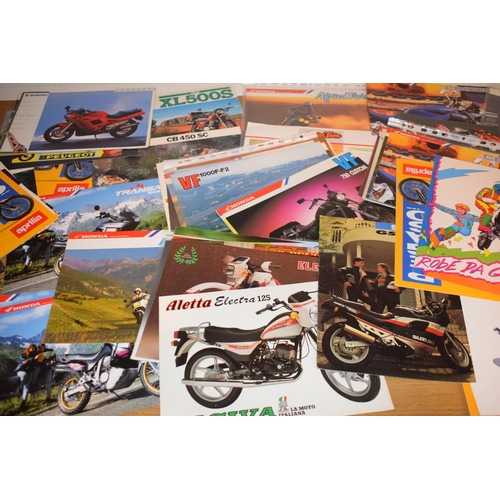 314 - A good collection of new old stock motorcycle dealership brochures from the 1980s and 90s. Brands an... 