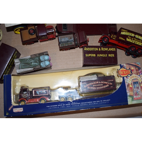 380 - A mixed collection of items to include Days Gone Anderton & Rowlands Circus vehicles. Of note boxed ... 