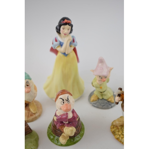 207 - Royal Doulton Snow White and the Seven Dwarfs (8).