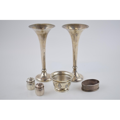 388 - A collection of silver items to include a pair of silver bud vases a/f, Birmingham 1909 Charles S Gr... 