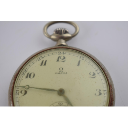 413 - A 1903 Omega pocket watch, serial number 8596373. Calibre, 38.5L a/f. Case approx 47mm diameter.