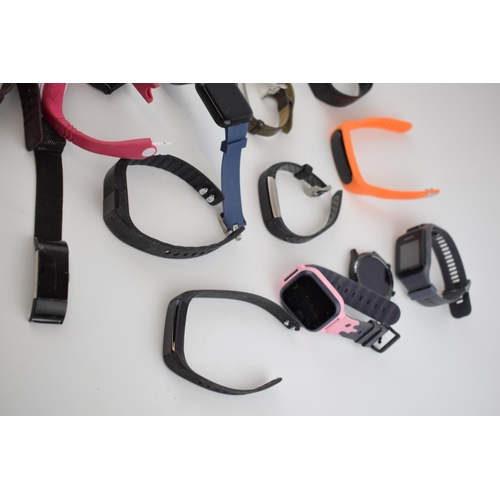 425 - A collection of over 20 fitness watches of note Garmin and TomTom examples. (20)